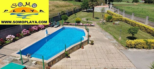 Foto 2 de Xalet en venda a Bareyo de 5 habitacions amb terrassa i piscina