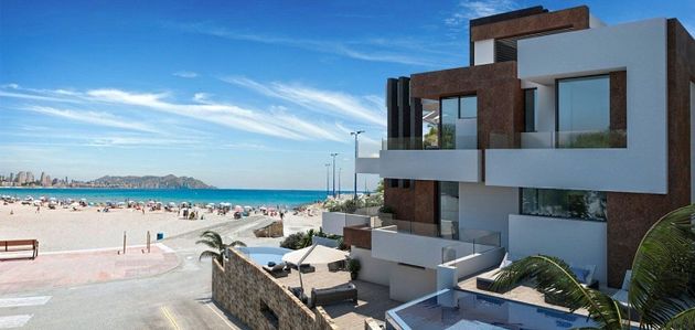 Foto 2 de Pis en venda a Playa de Poniente de 3 habitacions amb terrassa i piscina