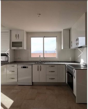 Foto 2 de Dúplex en venta en Rincón de Loix de 3 habitaciones con terraza y piscina