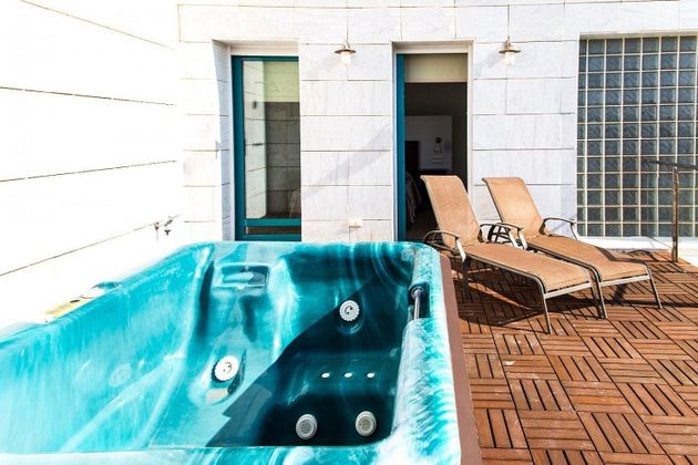 Foto 1 de Ático en venta en La Cala de Villajoyosa de 4 habitaciones con terraza y piscina
