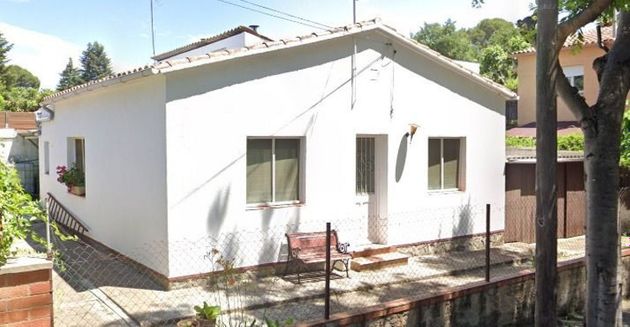 Foto 1 de Chalet en venta en Mira-sol de 3 habitaciones con garaje y calefacción