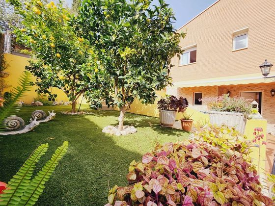 Foto 1 de Venta de casa en Castellnou - Can Mir - Sant Muç de 3 habitaciones con terraza y garaje