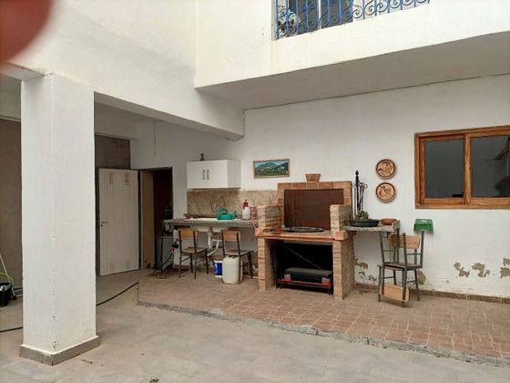 Foto 1 de Venta de casa rural en Monserrat de 5 habitaciones con terraza y garaje