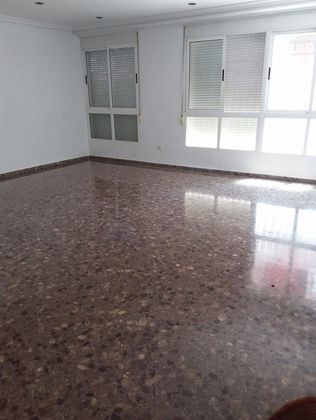 Foto 1 de Venta de piso en Parque de la Bombilla-Pla de Rascanya de 2 habitaciones con garaje
