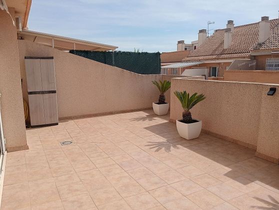 Foto 2 de Àtic en lloguer a Benimàmet de 3 habitacions amb terrassa i garatge