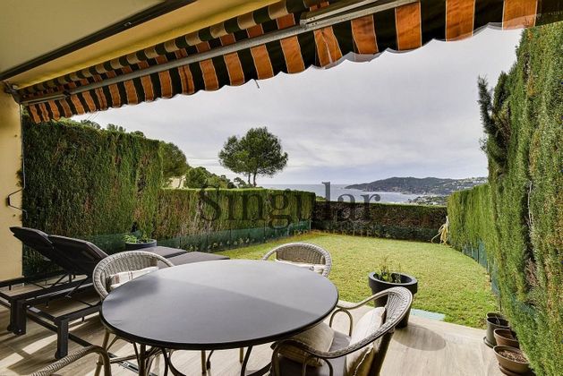 Foto 2 de Venta de casa en Llafranc - Tamariu de 4 habitaciones con terraza y piscina