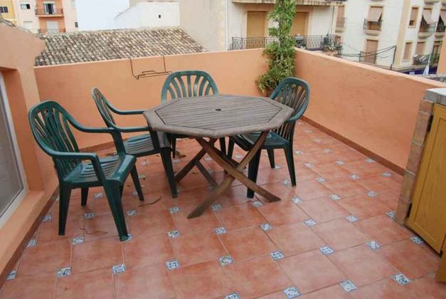 Foto 2 de Casa en venda a Casco Antiguo de 3 habitacions amb terrassa i aire acondicionat