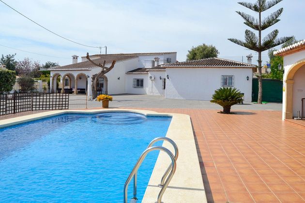 Foto 1 de Venta de casa en Montgó - Partida Tosal de 5 habitaciones con terraza y piscina