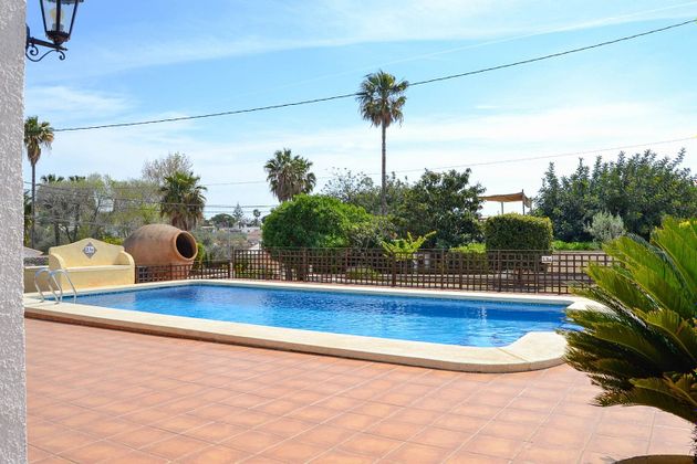 Foto 2 de Venta de casa en Montgó - Partida Tosal de 5 habitaciones con terraza y piscina