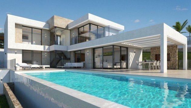 Foto 1 de Casa en venta en Balcón al Mar-Cap Martí de 4 habitaciones con terraza y piscina