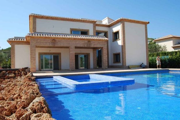 Foto 1 de Casa en venda a Partides comunes - Adsubia de 3 habitacions amb terrassa i piscina