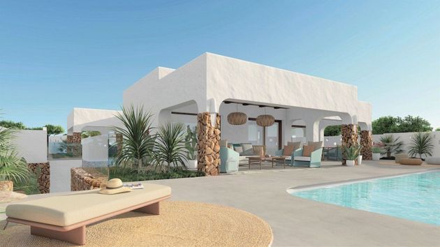 Foto 1 de Casa en venta en El Portet - Pla de Mar de 4 habitaciones con terraza y piscina