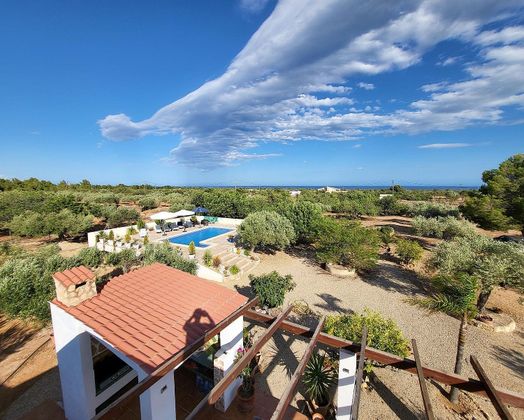 Foto 1 de Casa rural en venta en L'Ametlla de Mar de 4 habitaciones con terraza y piscina