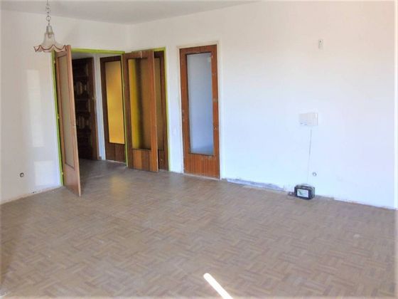 Foto 2 de Pis en venda a Prats de Lluçanès de 4 habitacions amb terrassa i ascensor