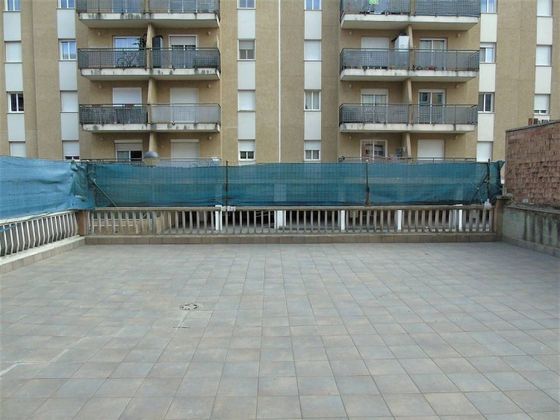 Foto 1 de Venta de piso en Estadi-Horta Vermella-Santa Anna de 2 habitaciones con terraza y calefacción