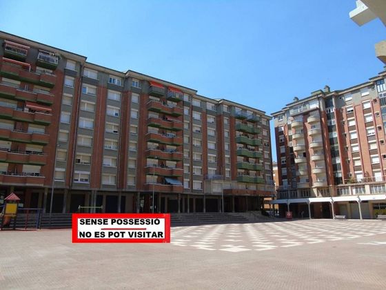 Foto 1 de Venta de piso en Estadi-Horta Vermella-Santa Anna de 4 habitaciones con ascensor