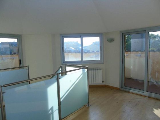 Foto 2 de Dúplex en venda a Estadi-Horta Vermella-Santa Anna de 2 habitacions amb terrassa i garatge