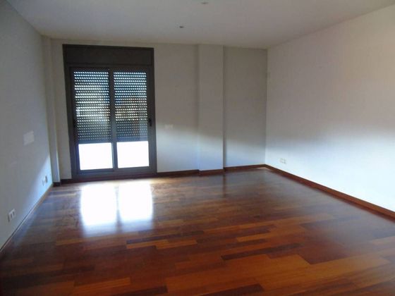 Foto 2 de Piso en venta en El Sucre-Universitat de 3 habitaciones con terraza y ascensor
