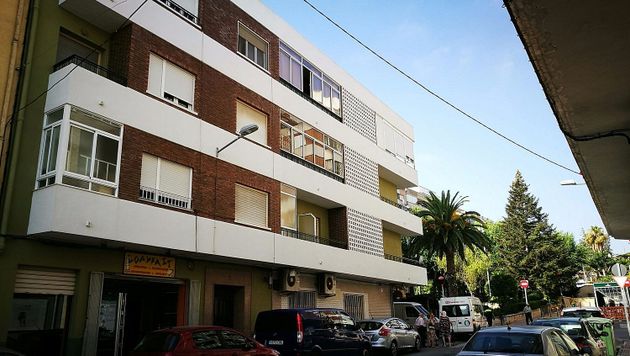 Foto 2 de Venta de piso en Caudete de 3 habitaciones con terraza y balcón