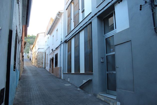 Foto 1 de Piso en venta en Manuel de 3 habitaciones con terraza y balcón