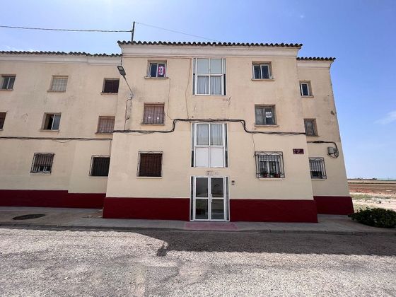 Foto 1 de Pis en venda a Villarrobledo de 2 habitacions amb terrassa