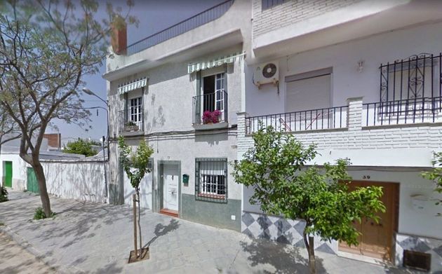 Foto 1 de Casa adossada en venda a Santa Cruz de 4 habitacions amb terrassa i garatge