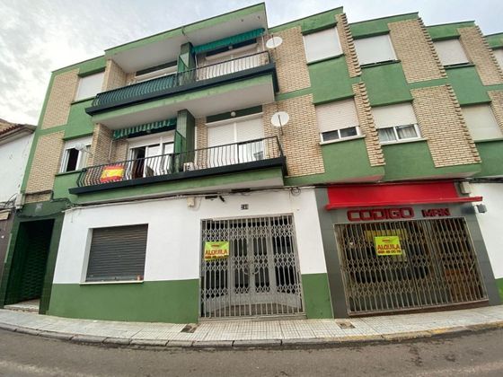 Foto 1 de Pis en venda a Castuera de 3 habitacions amb terrassa