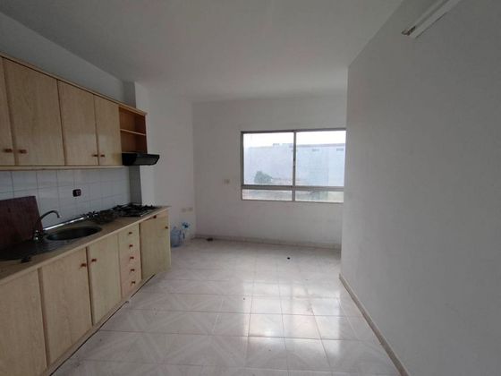 Foto 2 de Venta de piso en Valsequillo de 3 habitaciones y 143 m²