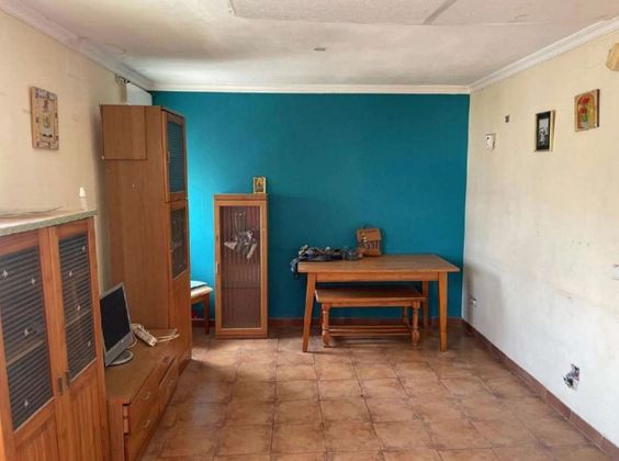 Foto 2 de Pis en venda a La Línea de la Concepción ciudad de 3 habitacions i 58 m²
