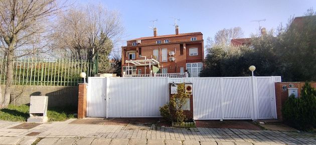 Foto 1 de Casa en venda a Coimbra - Guadarrama de 4 habitacions amb piscina i garatge