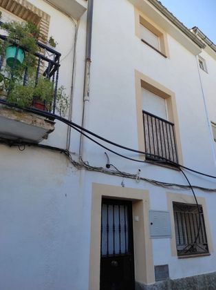 Foto 2 de Casa adossada en venda a Cazorla de 4 habitacions amb terrassa