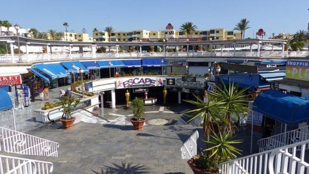 Foto 1 de Local en alquiler en Playa del Inglés con terraza