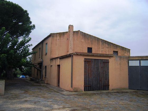 Foto 2 de Casa rural en venta en barrio Del Bergada de 4 habitaciones con jardín