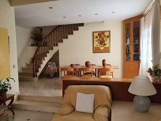Foto 1 de Casa en venda a Palau-solità i Plegamans de 5 habitacions amb terrassa i garatge