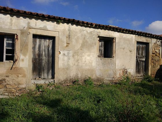 Foto 1 de Casa en venda a calle Aldea Tella amb jardí