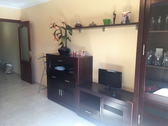 Foto 2 de Piso en venta en calle Novoa Santos de 2 habitaciones con garaje y calefacción