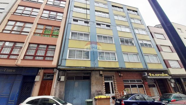Foto 1 de Pis en venda a calle Venezuela de 3 habitacions i 102 m²