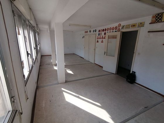 Foto 2 de Venta de piso en Rianxo de 3 habitaciones con terraza y ascensor