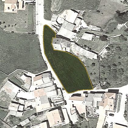 Foto 1 de Venta de terreno en calle Pardiñeiro de 1058 m²