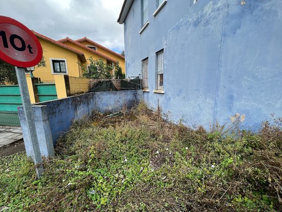 Foto 2 de Pis en venda a avenida Do Peirao de 4 habitacions amb balcó