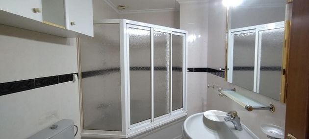 Foto 2 de Piso en venta en Centro - Ferrol de 3 habitaciones con aire acondicionado y calefacción