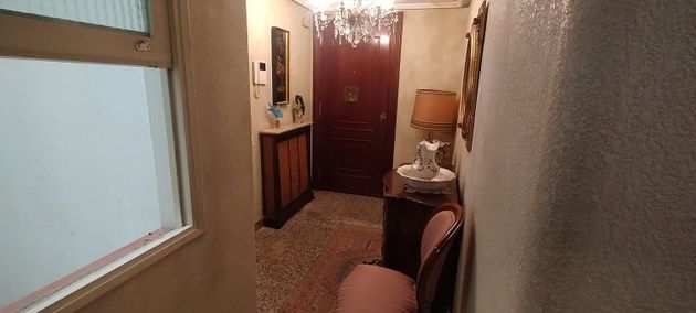 Foto 2 de Piso en venta en Centro - Ferrol de 6 habitaciones con calefacción y ascensor