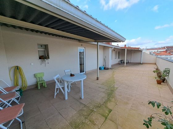 Foto 2 de Ático en venta en Ensanche - Sar de 3 habitaciones con terraza y calefacción