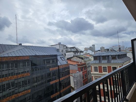 Foto 1 de Piso en alquiler en calle Corzán de 4 habitaciones con terraza y balcón