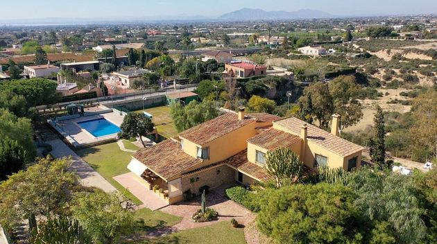 Foto 1 de Xalet en venda a La Algoda - Matola - El Pla de 7 habitacions amb terrassa i piscina
