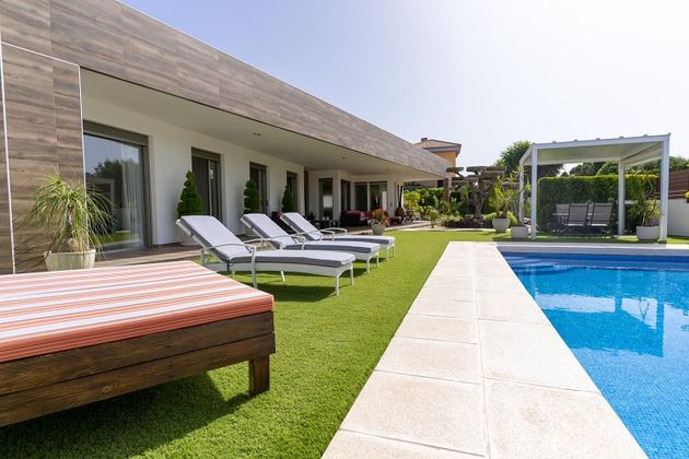 Foto 2 de Xalet en venda a Centro - Santa Pola de 4 habitacions amb terrassa i piscina