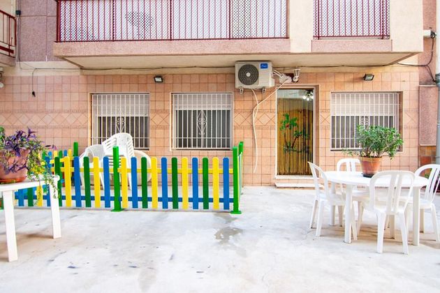 Foto 2 de Pis en venda a Bernabéu - Santa Pola Este de 3 habitacions amb terrassa i aire acondicionat