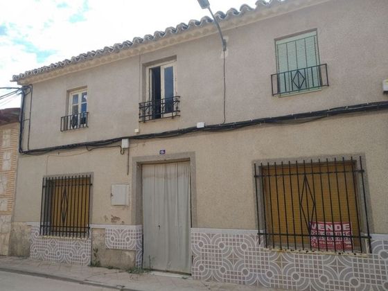 Foto 2 de Casa adossada en venda a Corral de Almaguer de 4 habitacions i 190 m²