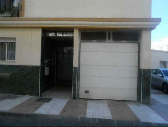 Foto 2 de Venta de garaje en Roquetas Centro de 37 m²