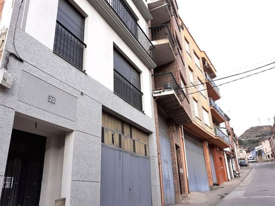 Foto 1 de Venta de casa en Albelda de Iregua de 4 habitaciones con terraza
